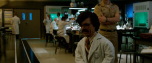 Laboratório supervisionado por militares.